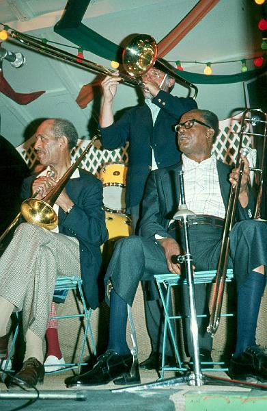1975-02.jpg - 26.07.1975 Dance Stage
"Dixieland Bash":
Vic Dickenson, Eddie Hubble, Walter Joseph