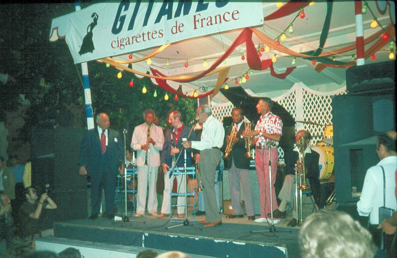 1975-14.jpg - Dixieland Bash 26.07.1975 20:00 Dance Stage
Louis Cotrell jr., Herb Hall, Kenny Davern, Wingy Manone, Terry Riley, Doc Cheatham, Vic Dickenson