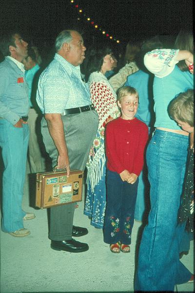 1975-21.jpg - Louis Cotrell jr. off-stage 1975 & Susi Schwarz