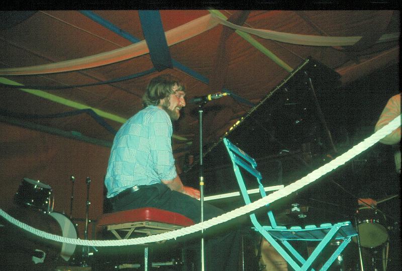 1975-47.jpg - Barrelhouse Jazzband & Friends 23.07.1975 24:00 Garden Stage
Bob Barton