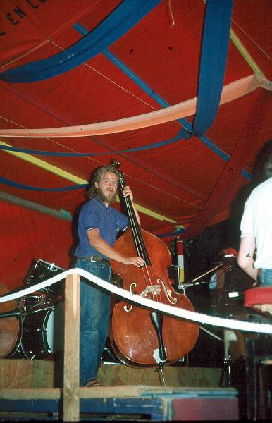 1975-51.jpg - Barrelhouse Jazzband 23.07.1975 24:00 Garden Stage
Eberhard Jirzik