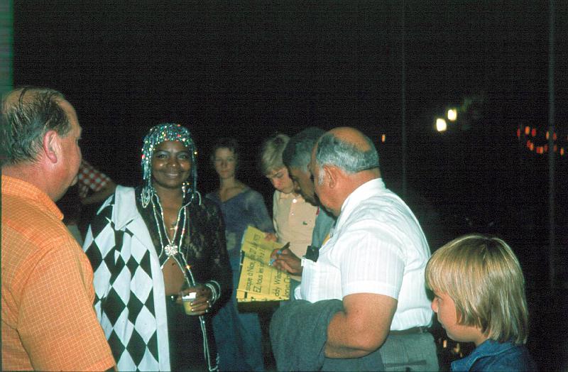 1975-52.jpg - Tina Turner - Herb Hall - Louis Cotrell jr. off-stage 1975