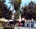 1976-082