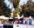 1976-083