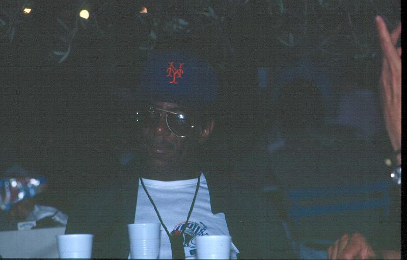 1988-19.jpg - 1988 Oliver Jackson off-stage